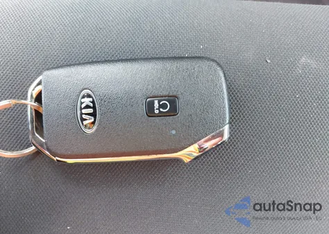 2021 Kia K5 Lxs z USA, uszkodzony, nr VIN 5XXG14J21MG023942